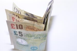 Grafico che illustra il TAEG dei prestiti personali con evidenti differenze tra varie banche.